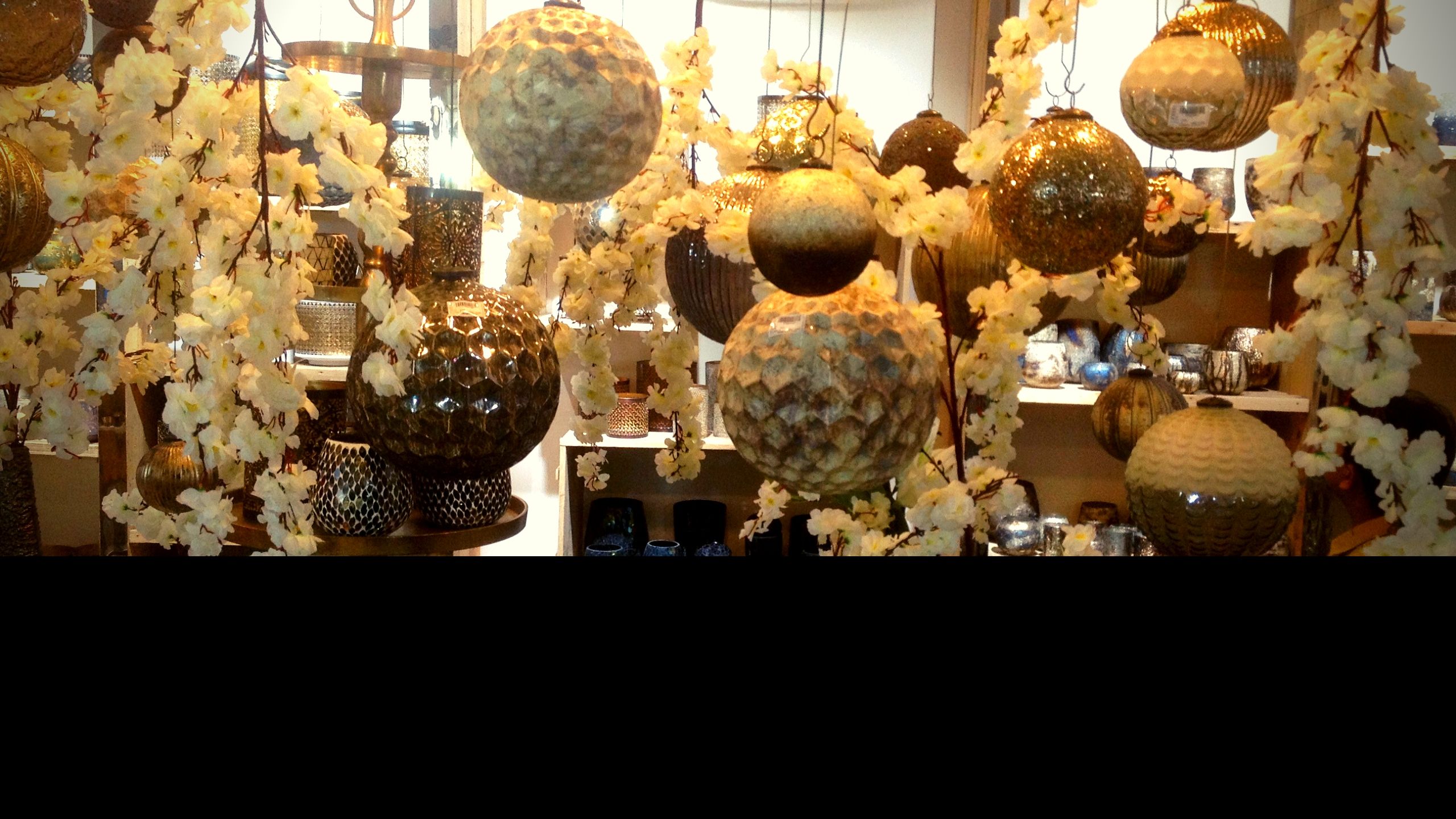 HANGING ORNAMENT